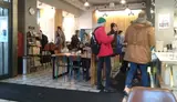 Кофейня в центре городa. C - миниатюра 3