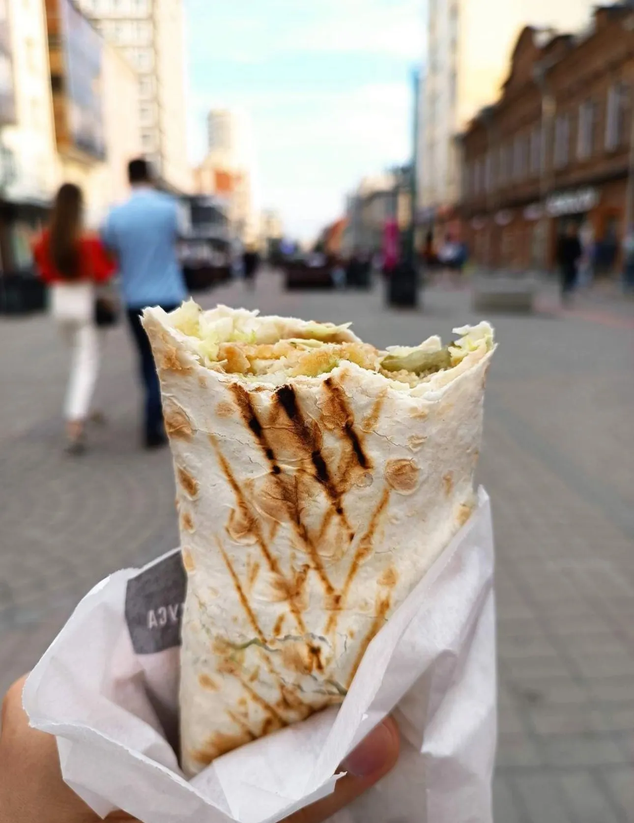 Шаурма + столовая с летней террасой. Е