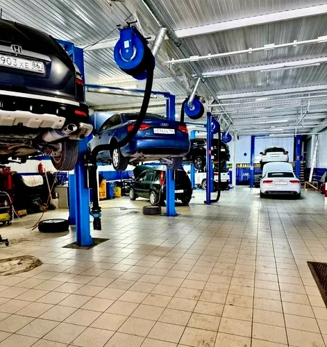 Автосервис и магазин запчастей. Ж