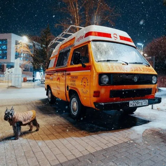Фудтрак, кофемашина. А - фото бизнеса